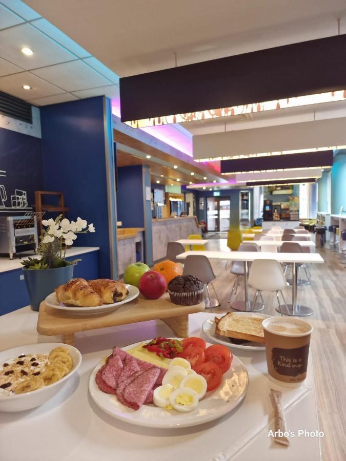 Ibis Budget Belfast City Centre Экстерьер фото