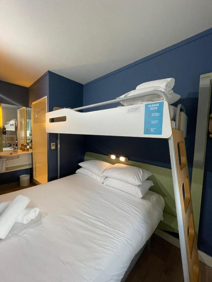 Ibis Budget Belfast City Centre Экстерьер фото